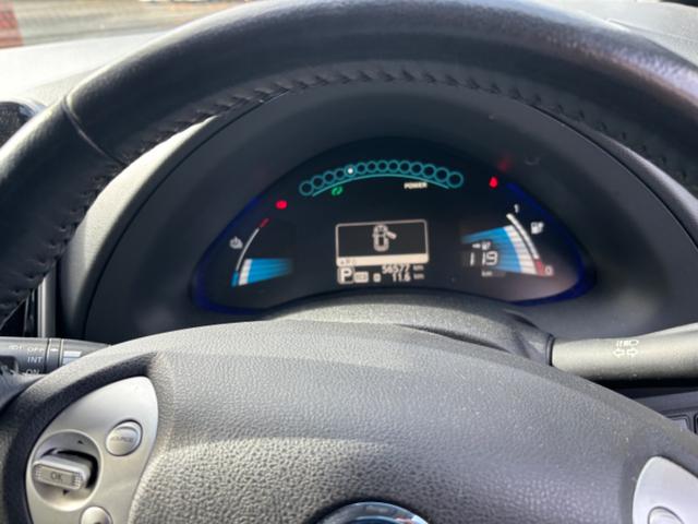 リーフ X サンクスエディション(30kwh) ナビ スマートキー 純正AW PS PW 充電ケーブル有(16枚目)