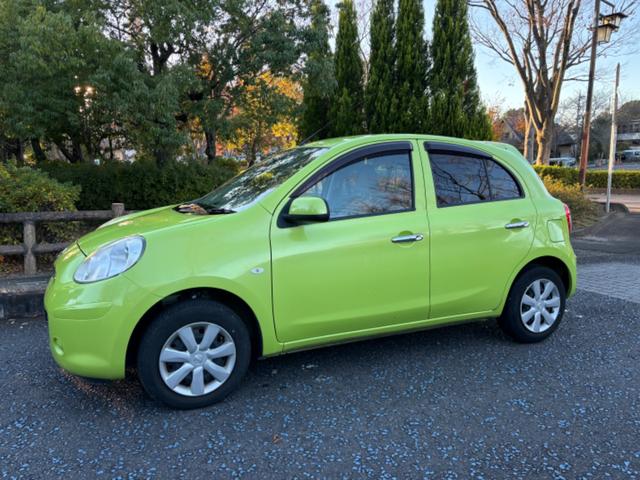 マーチ １２Ｘ　３０ｔｈハピネス　ＥＴＣ　エンジンプッシュスタート　電動格納ミラー　アイドリングストップ　スマートキー２個（3枚目）