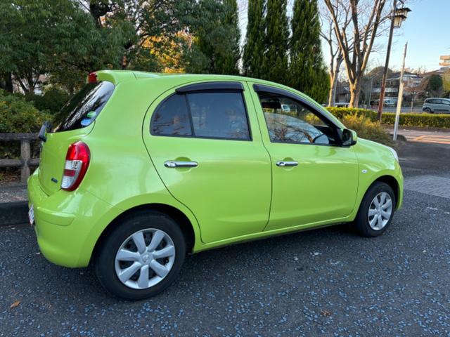 マーチ １２Ｘ　３０ｔｈハピネス　ＥＴＣ　エンジンプッシュスタート　電動格納ミラー　アイドリングストップ　スマートキー２個（4枚目）