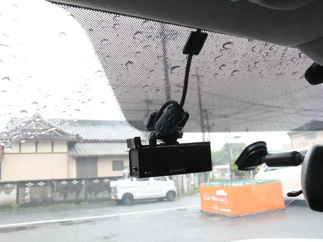 エクシーガ ２．０ＧＴアルカンターラセレクション　ＨＩＤ・電動半革シート・ＨＤＤナビ・Ｂｌｕｅｔｏｏｔｈ接続・フルセグ・フリップダウンモニター・ＳＴＩフロントエアロ＆ＳＴＩ１７ｉｎアルミ・バックカメラ・クルーズコントロール（17枚目）
