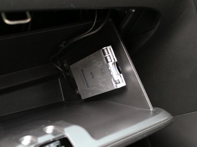 スイフトスポーツ ベースグレード　６速ＭＴ・Ｂｌｕｅｔｏｏｒｈ接続・フルセグ・クルーズコントロール・ＥＴＣ・スマートキ―・プッシュスタート・メモリーナビ・ＨＩＤヘッドライト・純正１７インチアルミ・オートＡ／Ｃ（16枚目）