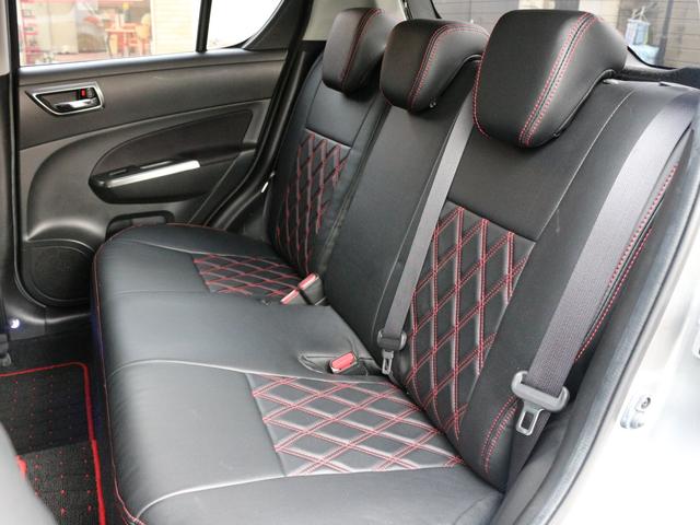 リアシートも使用感も少なくグッドコンディション★