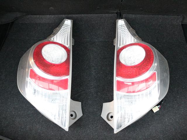 アクア S ROWENエアロ・Bluetooth接続・8インチナビ・フルセグ・フルセグ・ETC・スマートキー・HIDヘッドライト・社外16インチアルミ・デイライト・社外テールライト・プッシュスタート(14枚目)