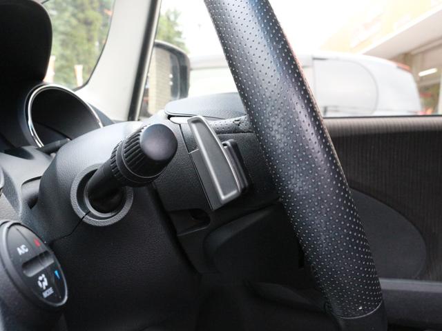 フィットハイブリッド ＸＨセレクション　ファインスタイル　ハーフレザーシート・Ｂｌｕｅｔｏｏｒｈ接続・フルセグ・シートヒーター・バックカメラ・クルーズコントロール・オートＡ／Ｃ・スマートキー・ＨＩＤヘッドライト・純正１５インチアルミ・パドルシフト・革巻きＨ（38枚目）