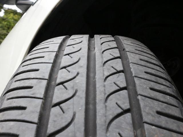 フィットハイブリッド ＸＨセレクション　ファインスタイル　ハーフレザーシート・Ｂｌｕｅｔｏｏｒｈ接続・フルセグ・シートヒーター・バックカメラ・クルーズコントロール・オートＡ／Ｃ・スマートキー・ＨＩＤヘッドライト・純正１５インチアルミ・パドルシフト・革巻きＨ（46枚目）