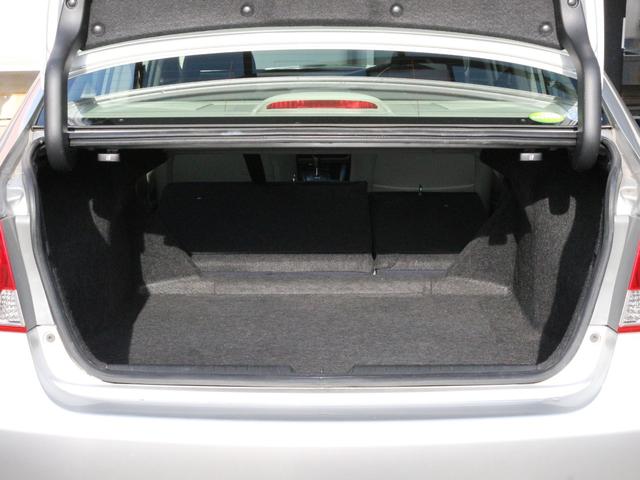 シビック ２．０ＧＬ　ワンオーナー・バックカメラ・ＥＴＣ・ドライブレコーダー・ＨＩＤヘッドライト・ワンセグ・パドルシフト・キーレス・純正１６インチアルミ・ドアバイザー・ＶＳＣ・革巻きハンドル・オートＡ／Ｃ（10枚目）