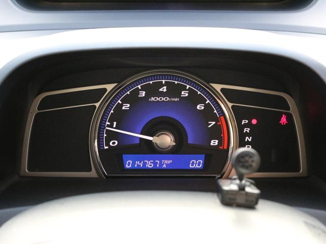 シビック ２．０ＧＬ　ワンオーナー・バックカメラ・ＥＴＣ・ドライブレコーダー・ＨＩＤヘッドライト・ワンセグ・パドルシフト・キーレス・純正１６インチアルミ・ドアバイザー・ＶＳＣ・革巻きハンドル・オートＡ／Ｃ（21枚目）