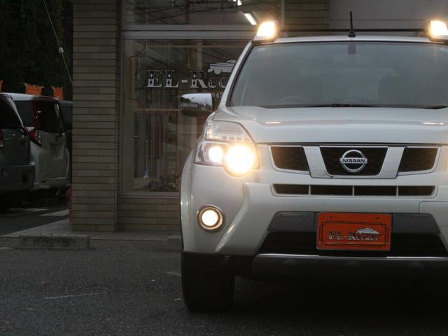 エクストレイル ２０Ｘｔ　後期型・ハイパールーフレール・カプロンシート・全席シートヒーター・Ｂｌｕｅｔｏｏｔｈ接続・バックカメラ・フルセグ・オールモード４Ｘ４・インテリキー・ＨＩＤヘッドライト・純正１５インチアルミ・ドアバイザ（42枚目）