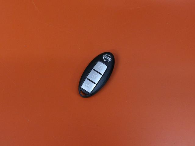 スカイライン 250GT 後期型・BLITZ車高調・電動シート・Bluetooth接続・サイド/バックカメラ・ETC・インテリキー・革調シートカバー・プッシュスタート・HIDヘッドライト・オートA/C・社外17インチアルミ(17枚目)