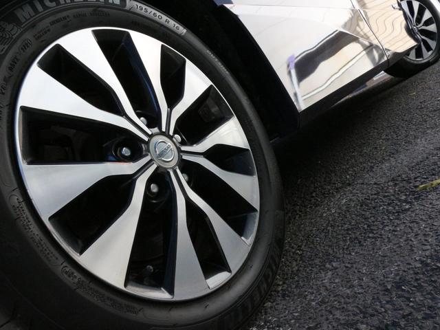 セレナ ハイウェイスター　アラウンドビューモニター・Ｂｌｕｅｔｏｏｔｈ接続・フロント／サイド／バックカメラ・クルーズコントロール・ドライブレコーダー・両側スライドドア・インテリキー・コーナーセンサー・プッシュスタート・純正ＡＷ（24枚目）