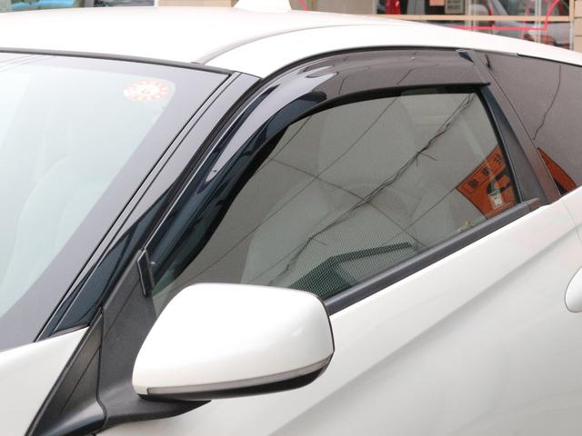 ＣＲ－Ｚ β　６速ＭＴ・ＦＵＪＩＴＳＵＢＯマフラー・Ｂｌｕｅｔｏｏｔｈ接続・バックカメラ・ＥＴＣ・ｗｅｄｓ１７インチアルミ・ドアバイザー・ヘッドライトレベライザー・オートＡ／Ｃ・ウィンカーミラー・ドアバイザー（19枚目）