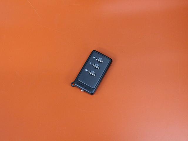 レガシィツーリングワゴン 2.5GT Sパッケージ 電動ハーフレザーシート・Bluetooth接続・FUJITSUBOマフラー・社外19インチアルミ・フロントエアロ・フリップダウンモニター・ETC・クルーズコントロール・スマートキー・パドルシフト(18枚目)