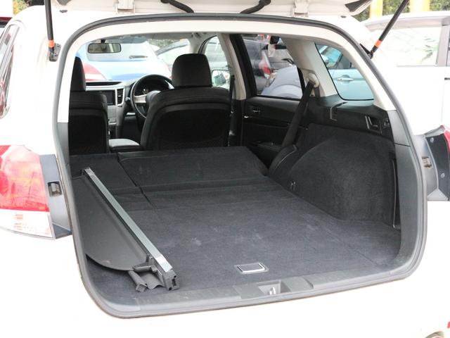 レガシィツーリングワゴン 2.5GT Sパッケージ 電動ハーフレザーシート・Bluetooth接続・FUJITSUBOマフラー・社外19インチアルミ・フロントエアロ・フリップダウンモニター・ETC・クルーズコントロール・スマートキー・パドルシフト(31枚目)