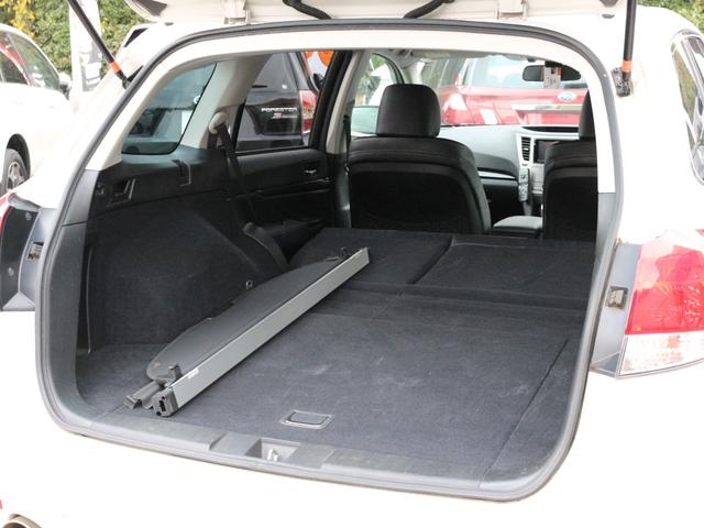 レガシィツーリングワゴン 2.5GT Sパッケージ 電動ハーフレザーシート・Bluetooth接続・FUJITSUBOマフラー・社外19インチアルミ・フロントエアロ・フリップダウンモニター・ETC・クルーズコントロール・スマートキー・パドルシフト(33枚目)