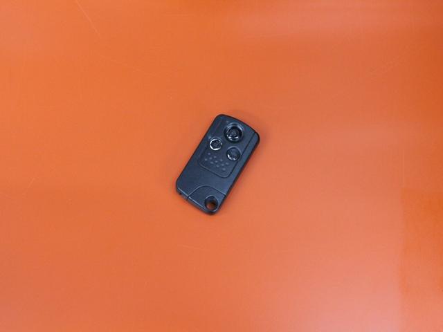 アコード ２０ＴＬ　車高調・ＲＡＹＳ１８インチアルミ・クルーズコントロール・ドライブレコーダー・バックカメラ・ＥＴＣ・ＨＩＤヘッドライト・スマートキー・フルセグ・ＣＤ／ＤＶＤ再生・ウィンカーミラー（14枚目）