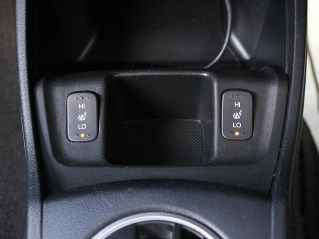 フィットハイブリッド ナビプレミアムセレクション　スカイルーフ・シートヒーター・Ｂｌｕｅｔｏｏｔｈ接続・バックカメラ・クルーズコントロール・コンフォートビューＰＫＧ・ＨＤＤナビ・ワンセグ・ＣＤ／ＤＶＤ再生・ＥＴＣ・ＨＩＤヘッドライト・パドルシフト（6枚目）