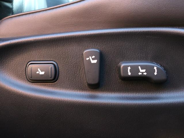 フーガ ３７０ＶＩＰ　全席電動本革シート・サイド＆バックカメラ・Ｂｌｕｅｔｏｏｔｈ接続・全席シートヒーター・エアシート・スマートキー・ＥＴＣ・追従クルーズコントロール・ドライブレコーダー・インテリキー・オートＡ／Ｃ・ＨＩＤ（6枚目）