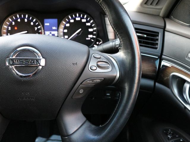 フーガ ３７０ＶＩＰ　全席電動本革シート・サイド＆バックカメラ・Ｂｌｕｅｔｏｏｔｈ接続・全席シートヒーター・エアシート・スマートキー・ＥＴＣ・追従クルーズコントロール・ドライブレコーダー・インテリキー・オートＡ／Ｃ・ＨＩＤ（17枚目）