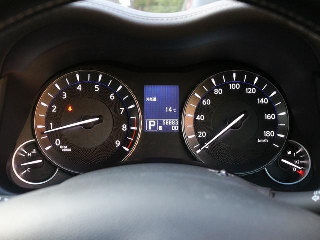 フーガ ３７０ＶＩＰ　全席電動本革シート・サイド＆バックカメラ・Ｂｌｕｅｔｏｏｔｈ接続・全席シートヒーター・エアシート・スマートキー・ＥＴＣ・追従クルーズコントロール・ドライブレコーダー・インテリキー・オートＡ／Ｃ・ＨＩＤ（26枚目）