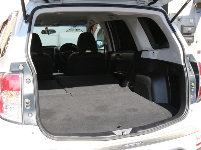 フォレスター 2.0XS 5速MT・Bluetooth接続・バックカメラ・クルーズコントロール・ETC・オートA/C・スマートキー・プッシュスタート・HIDヘッドライト・FUJITSUBOマフラー・純正17インチアルミ(32枚目)