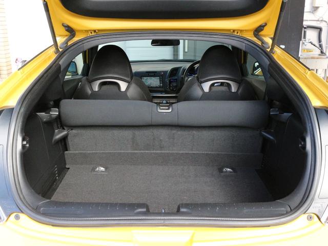 ＣＲ－Ｚ αブラックレーベル　バックカメラ・クルーズコントロール・スマートキー・ＣＤ／ＤＶＤ再生・ＥＴＣ・地デジ．・オートＡ／Ｃ・革巻きハンドル・ＨＩＤヘッドライト・純正１６インチアルミ・パドルシフト・ドアバイザー（27枚目）