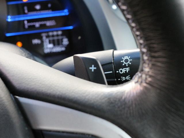 ＣＲ－Ｚ αブラックレーベル　バックカメラ・クルーズコントロール・スマートキー・ＣＤ／ＤＶＤ再生・ＥＴＣ・地デジ．・オートＡ／Ｃ・革巻きハンドル・ＨＩＤヘッドライト・純正１６インチアルミ・パドルシフト・ドアバイザー（36枚目）