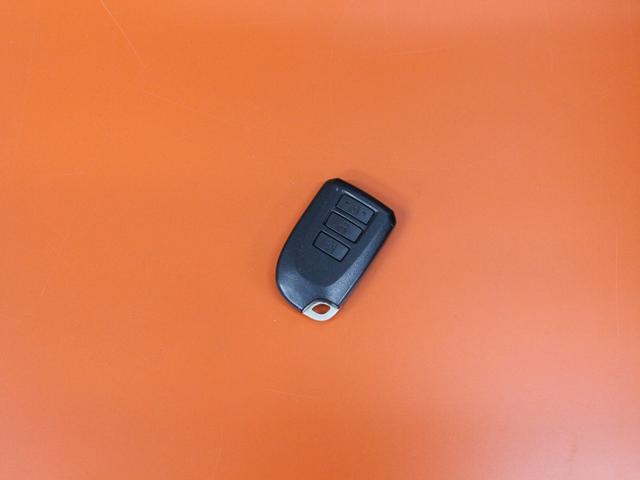 ポルテ Ｆ　パワースライドドア・モデリスタエアロ・Ｂｌｕｅｔｏｏｔｈ接続・バックカメラ・後席モニター・ＥＴＣ・スマートキー・オートＡ／Ｃ・フルセグ・ＨＩＤヘッドライト・社外１６インチアルミ・プッシュスタート（16枚目）