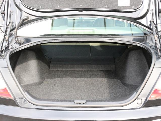 マークX 250G 前席パワーシート・バックカメラ・ETC・キーレス・地デジ・HIDヘッドライト・純正16インチアルミ・オートA/C・革巻きハンドル・ドアバイザー・HDDナビ・CD/DVD再生・音楽録音(11枚目)