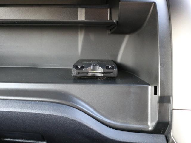 ブレイド ベースグレード　スマートキー・ＥＴＣ・ＨＤＤナビ・プッシュスタート・音楽録音・ＨＩＤヘッドライト・純正１６インチアルミ・ドアバイザー・革巻きハンドル・ＣＤ／ＤＶＤ再生（11枚目）