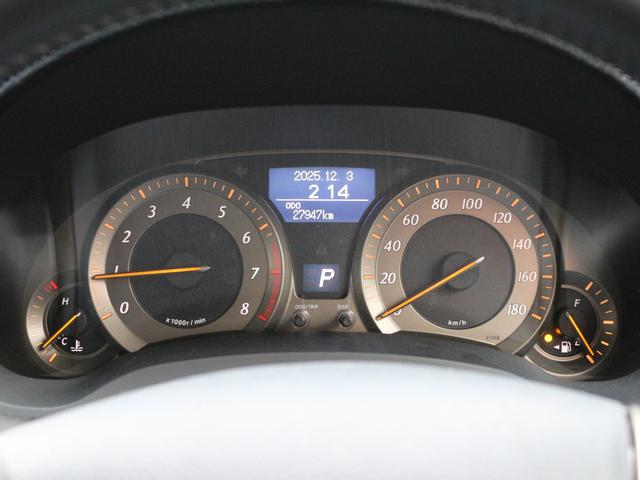 ブレイド ベースグレード　スマートキー・ＥＴＣ・ＨＤＤナビ・プッシュスタート・音楽録音・ＨＩＤヘッドライト・純正１６インチアルミ・ドアバイザー・革巻きハンドル・ＣＤ／ＤＶＤ再生（20枚目）