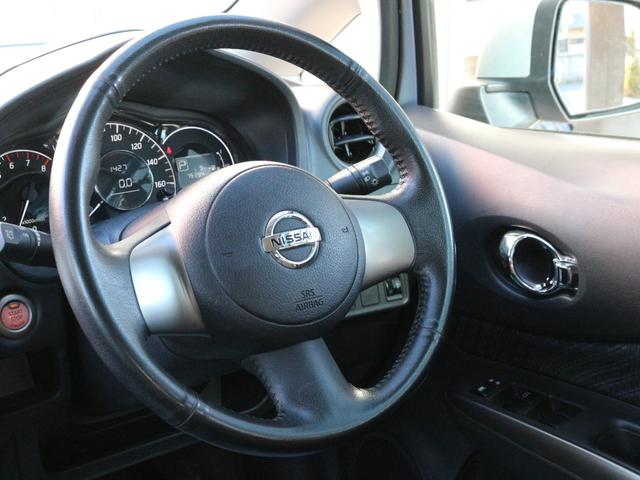 ノート メダリスト　全方囲カメラ・Ｂｌｕｅｔｏｏｔｈ接続・バックカメラ・インテリキー・ドライブレコーダー・フルセグ・ＥＴＣ・ドライブレコーダー・ＳＤナビ・ＬＥＤヘッドライト・プッシュスタート・ドアバイザー・革巻きハンドル（33枚目）