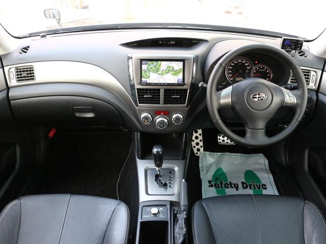 フォレスター ２．０ＸＴ　ブラックレザーセレクション　電動黒本革シート・Ｂｌｕｅｔｏｏｔｈ接続・シートヒーター・フルセグ・ＥＴＣ・オートＡ／Ｃ・クルーズコントロール・スマートキー・プッシュスタート・ＳＴＩタワーバー・ドアバイザー・純正１７インチアルミ（5枚目）