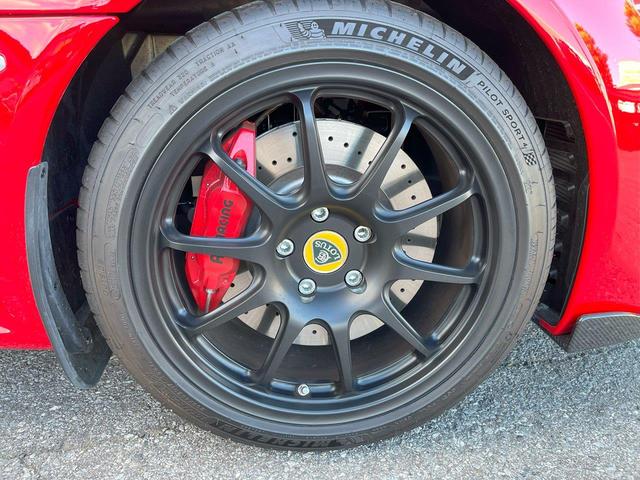 エキシージ スポーツ３９０　ファイナルエディション　鍛造ホイール　レッドキャリパー　ブラックカーペットマット　インテリアカラーパック、ファイアーレッド　ＥＴＣ（22枚目）