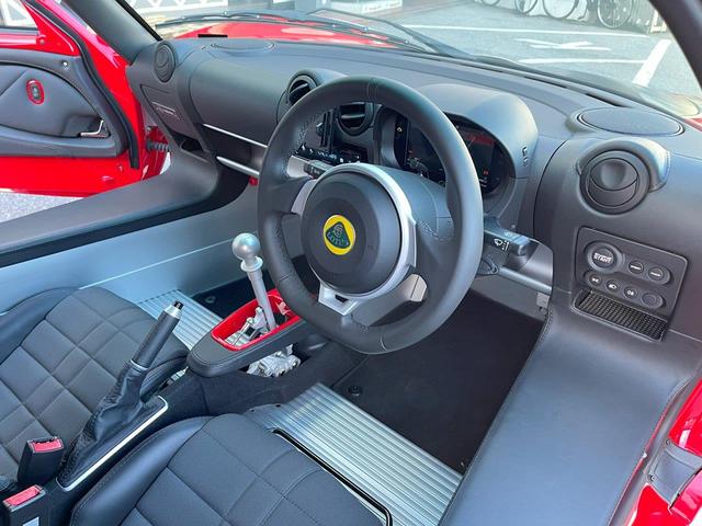 エキシージ スポーツ３９０　ファイナルエディション　鍛造ホイール　レッドキャリパー　ブラックカーペットマット　インテリアカラーパック、ファイアーレッド　ＥＴＣ（25枚目）