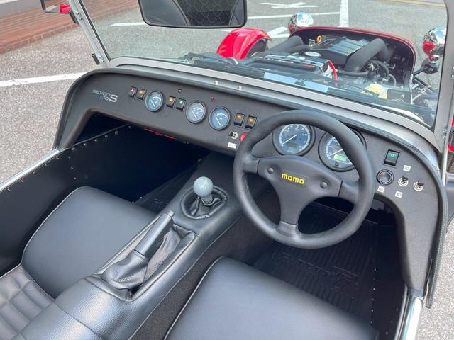 ケータハムその他 　アルミレッド　新車未登録　トノカバー　マップポケット　バッテリーマスターカットオフスイッチ（35枚目）