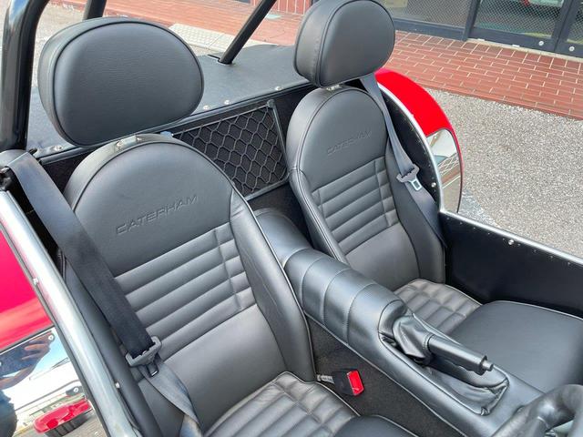 ケータハムその他 　アルミレッド　新車未登録　トノカバー　マップポケット　バッテリーマスターカットオフスイッチ（36枚目）