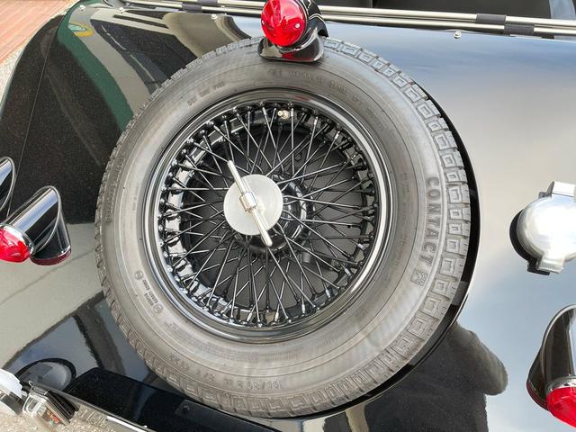 ４／４ 新車保証Ｒ８年７月　２シータ　正規Ｄ車、１オーナ、最終モデル　ブラックストーンガード、ボディ同色ワイヤホイール、ブラックメッシグリル、ドアポケット、ペイントダッシュボード、スピーカー＆アンテナ、モトリタウッドステアリング、インテリアミラー、１オーナー（18枚目）