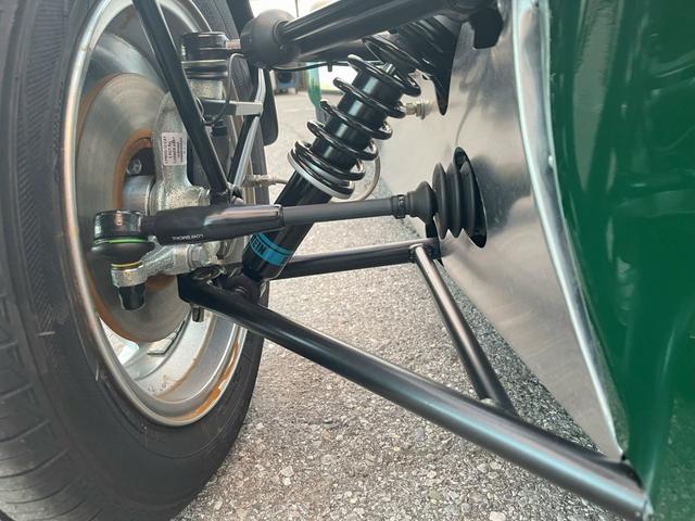 セブン１７０ ベースグレード　Ｓ　アルミグリーン　新車未登録　トノカバー　マップポケット（12枚目）