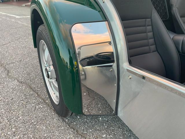 セブン１７０ ベースグレード　Ｓ　アルミグリーン　新車未登録　トノカバー　マップポケット（17枚目）