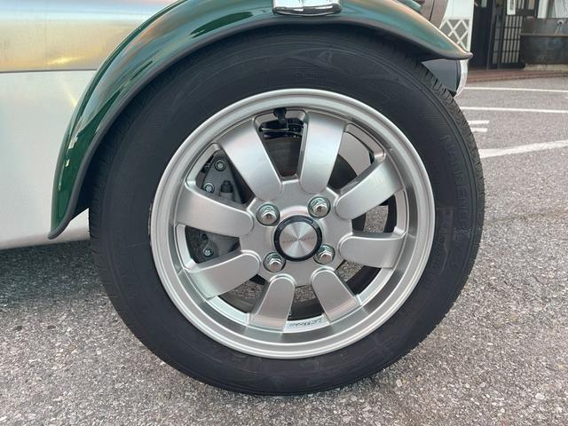 セブン１７０ ベースグレード　Ｓ　アルミグリーン　新車未登録　トノカバー　マップポケット（24枚目）