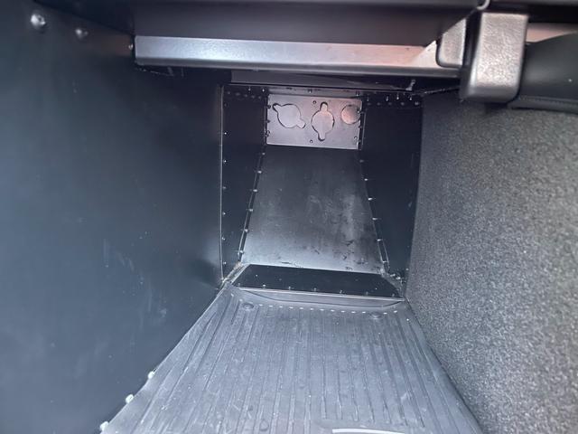 セブン１７０ ベースグレード　Ｓ　アルミグリーン　新車未登録　トノカバー　マップポケット（35枚目）