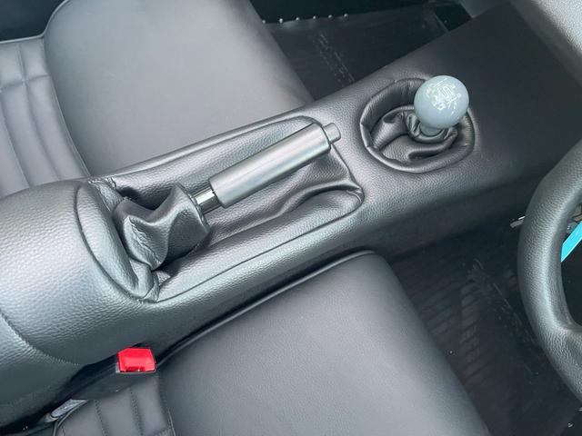 セブン１７０ ベースグレード　Ｓ　アルミグリーン　新車未登録　トノカバー　マップポケット（43枚目）