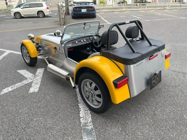 セブン１７０ ベースグレード　Ｓ　アルミイエロー　新車未登録　トノカバー　マップポケット（6枚目）