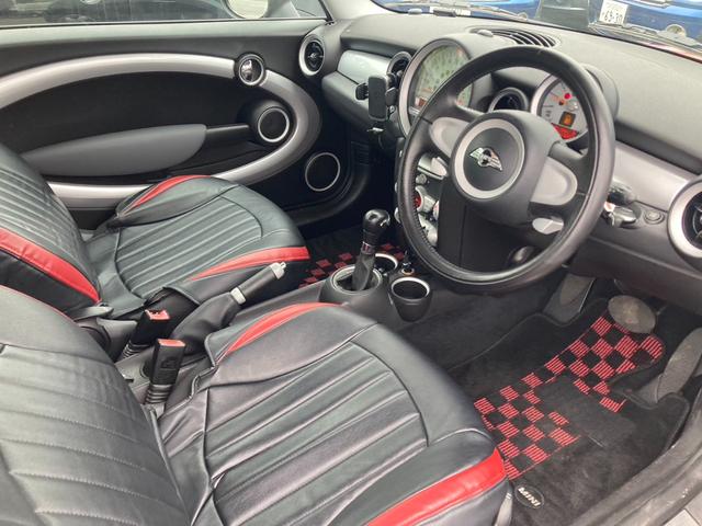 ＭＩＮＩ クーパー　キーレスキー　ＥＴＣ　　ＨＩＤ　シートカバー　Ｂｌｕｅｔｏｏｔｈ　レッドルーフＸレッドライン（24枚目）