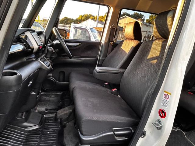 Ｎ－ＢＯＸカスタム Ｇ・Ａパッケージ　純正ナビ　バックカメラ　Ｂｌｕｅｔｏｏｔｈ　電動スライドドア　スマートキー　プッシュスタート　ＨＩＤ　ＥＴＣ　ＣＴＢＡ（21枚目）