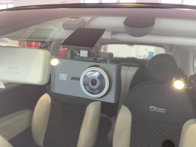 ５００Ｃ ツインエア　ドルチェヴィータ　レッド幌／カープレイ＆アンドロイドオート／ＵＳＢ／Ｂｌｕｅｔｏｏｔｈ／ＥＴＣ／ドライブレコーダー／ＬＥＤライト／スカッフプレート／ＴＦＴ液晶メーター／パドルシフト／クルコン／１５ＡＷ／保障継承認中（55枚目）