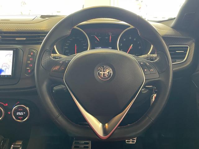 ジュリエッタ ヴェローチェ　１７５０　ＴＢＩ　純正ナビＴＶ／ＤＶＤ／Ｂｌｕｅｔｏｏｔｈ／ＵＳＢ／ドライブレコーダー前後／ＥＴＣ／バックソナー／レッドレザーメモリー付パワーシート／シートヒーター／ブレンボキャリパー／アンテナアングル／認定中古（16枚目）