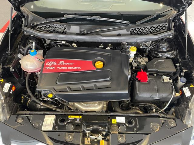 ジュリエッタ ヴェローチェ　１７５０　ＴＢＩ　純正ナビＴＶ／ＤＶＤ／Ｂｌｕｅｔｏｏｔｈ／ＵＳＢ／ドライブレコーダー前後／ＥＴＣ／バックソナー／レッドレザーメモリー付パワーシート／シートヒーター／ブレンボキャリパー／アンテナアングル／認定中古（17枚目）