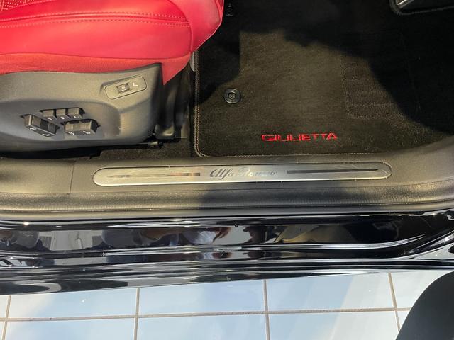 ジュリエッタ ヴェローチェ　１７５０　ＴＢＩ　純正ナビＴＶ／ＤＶＤ／Ｂｌｕｅｔｏｏｔｈ／ＵＳＢ／ドライブレコーダー前後／ＥＴＣ／バックソナー／レッドレザーメモリー付パワーシート／シートヒーター／ブレンボキャリパー／アンテナアングル／認定中古（52枚目）