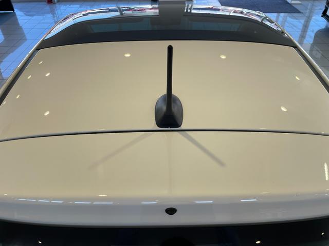 ご覧いただきありがとうございます。車両詳細等お気軽に店舗スタッフまでお問い合わせください。通話無料の専用フリーダイヤルもご用意しております【００７８−６０４２−１５４１】ぜひご利用ください。